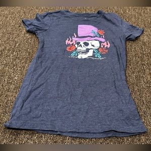 Free State S Skeleton top tee shirt blue graphic casual short sleeve EUC